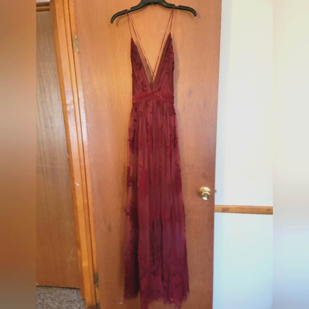 Dark red plunge windsor dress